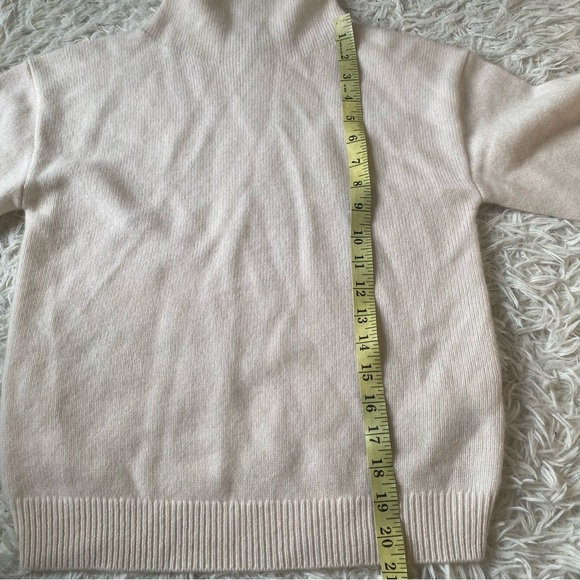 Aritzia Cashmere Mockneck Sweater - Picture 4 of 7